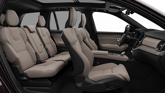 Volvo XC90 14 of 16