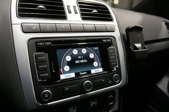 Volkswagen Polo 16 of 22