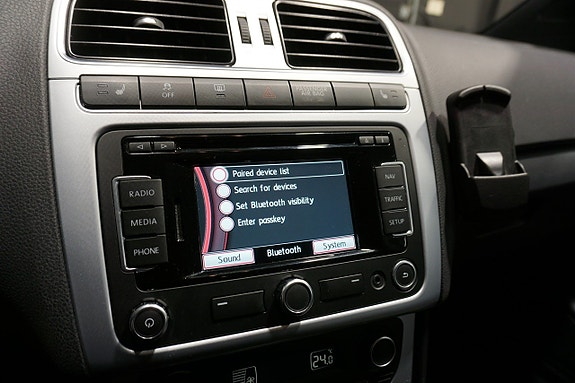Volkswagen Polo 17 of 22