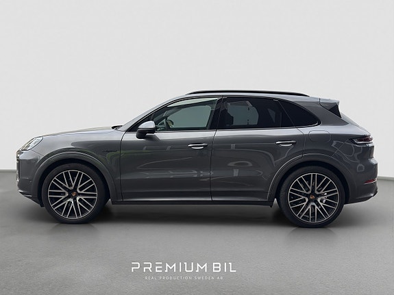 Porsche Cayenne 7 of 12