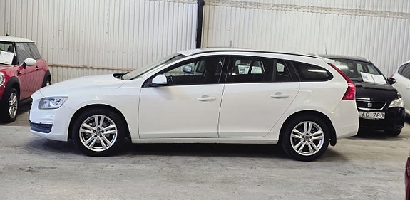 Volvo V60 4 of 18