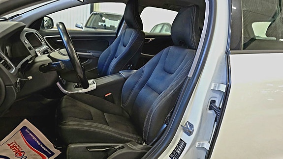Volvo V60 17 of 18