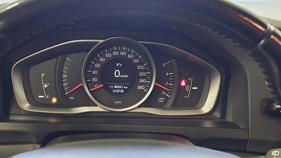 Volvo V60 12 of 18