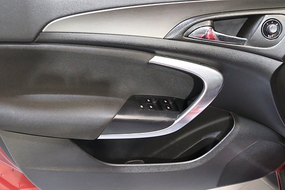 Opel Insignia 16 of 19