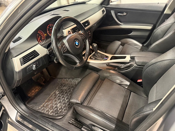 BMW 325d 8 of 12