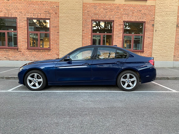 BMW 320d 11 of 23