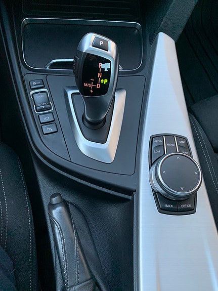 BMW 320d 8 of 23
