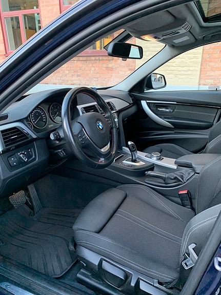 BMW 320d 20 of 23