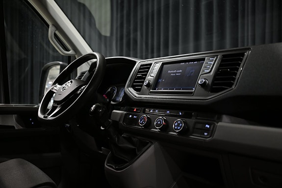 Volkswagen Crafter 11 of 28