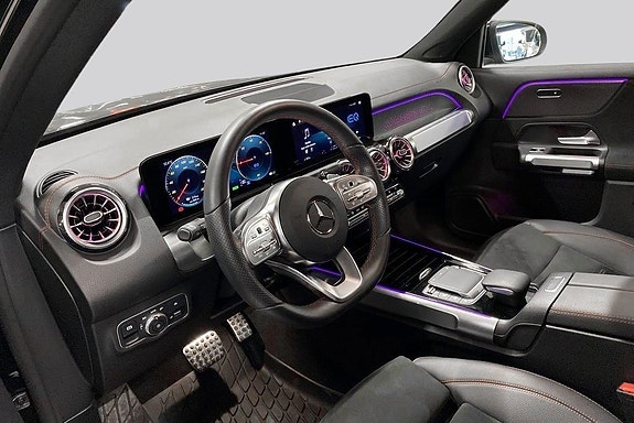 Mercedes-Benz EQB300 6 of 18