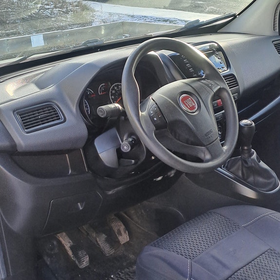 Fiat Doblo 4 of 6