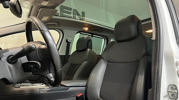 Peugeot 3008 16 of 21