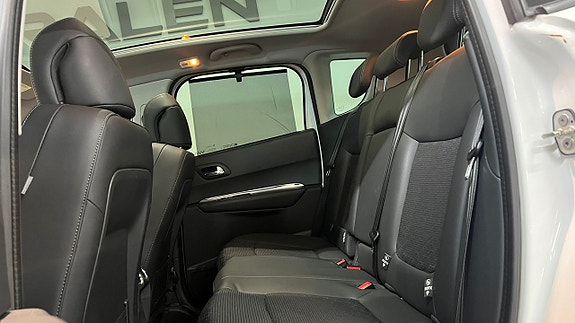 Peugeot 3008 12 of 21