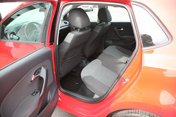 Volkswagen Polo 17 of 23