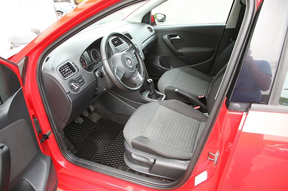 Volkswagen Polo 14 of 23