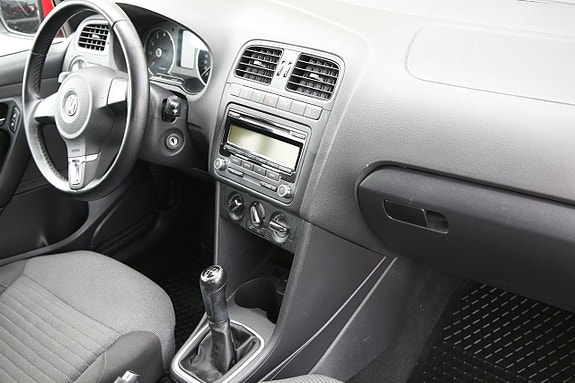 Volkswagen Polo 19 of 23