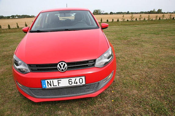 Volkswagen Polo 2 of 5