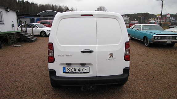 Peugeot Partner 3 of 5