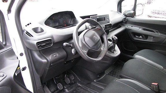 Peugeot Partner 5 of 5