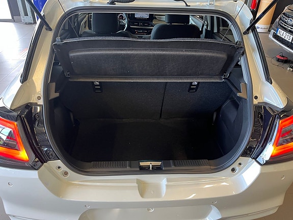 Suzuki Swift 7 of 12