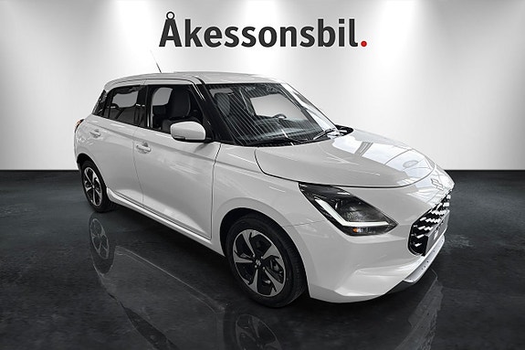 Suzuki Swift 3 of 5