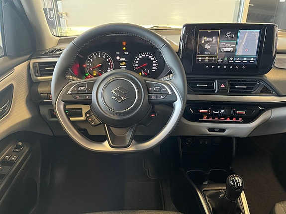 Suzuki Swift 8 of 12