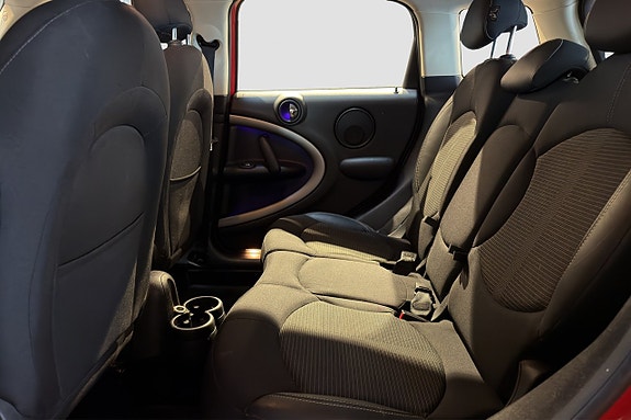 MINI Countryman Cooper 8 of 15