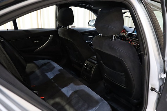BMW 320 11 of 27