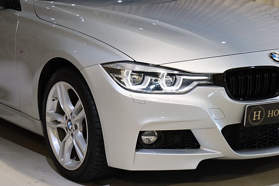 BMW 320 3 of 27