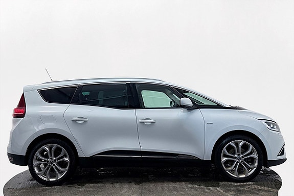 Renault Grand Scenic IV 5 of 5