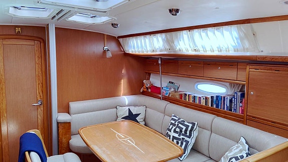 Bavaria 40 Cruiser / 2010 6 of 12