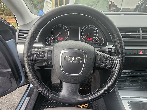 Audi A4 7 of 10