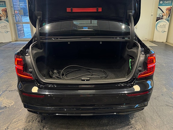 Volvo S60 25 of 27