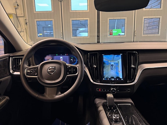 Volvo S60 8 of 27
