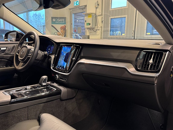 Volvo S60 9 of 27
