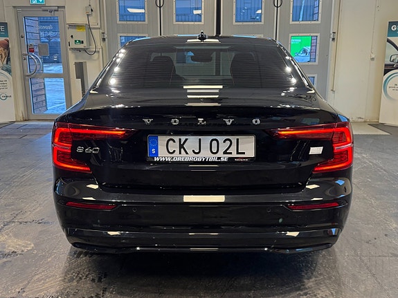 Volvo S60 26 of 27
