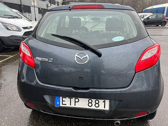 Mazda 2 6 of 6