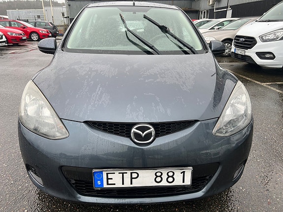 Mazda 2 2 of 6