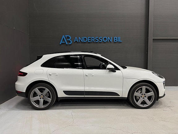 Porsche Macan S 5 of 5
