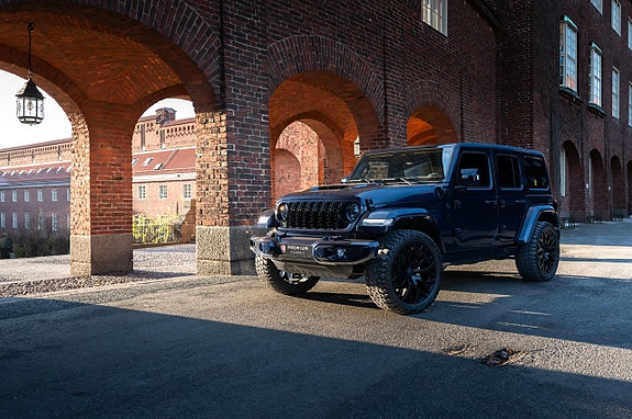 Jeep Wrangler 12 of 30