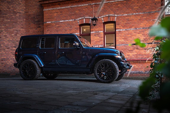 Jeep Wrangler 13 of 30