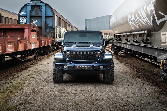 Jeep Wrangler 3 of 30