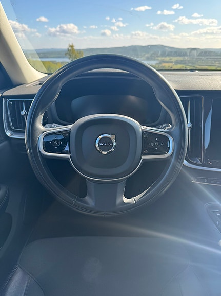 Volvo V60 9 of 13