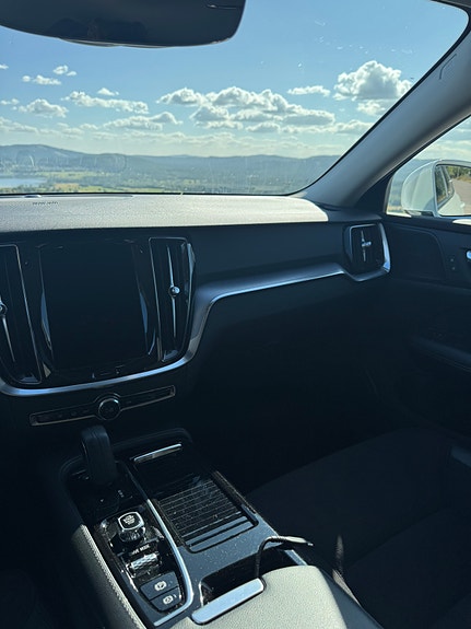 Volvo V60 11 of 13