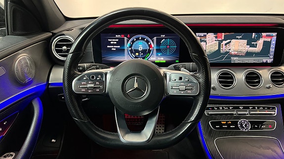 Mercedes-Benz E300 de 12 of 19