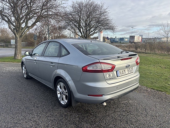 Ford Mondeo 3 of 5