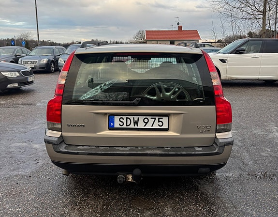 Volvo V70 5 of 11