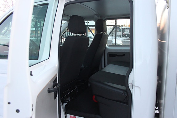 Volkswagen Transporter 4 of 5