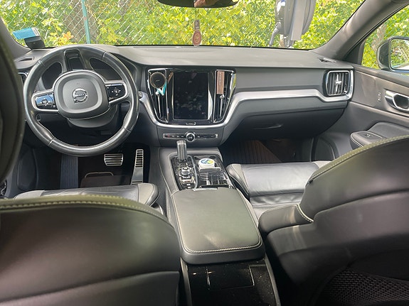 Volvo V60 7 of 18