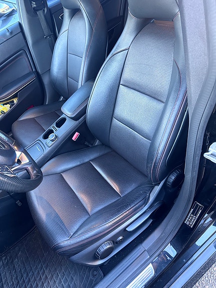 Mercedes-Benz CLA220 8 of 10